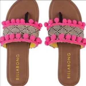 🌴Billabong Pom Pom Sandals🌴